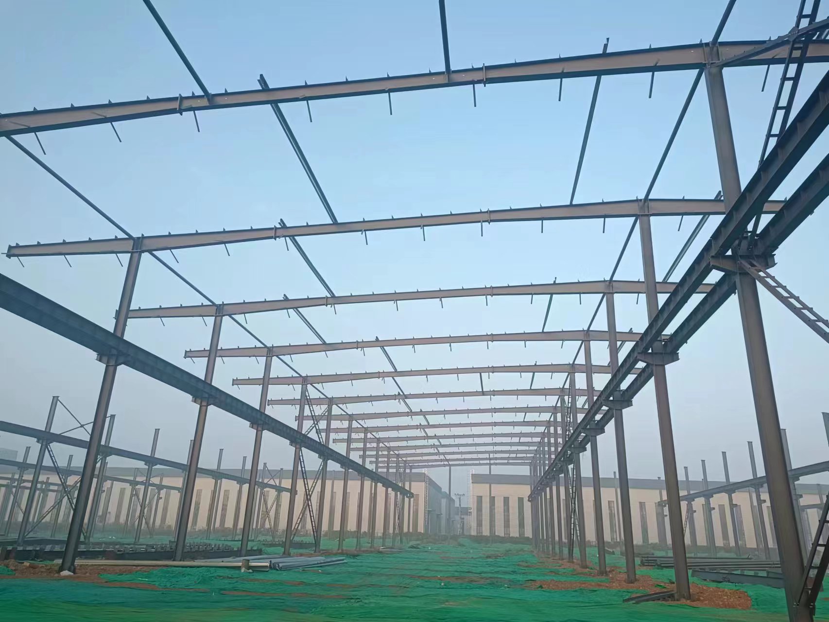 鋼架安裝1.jpg